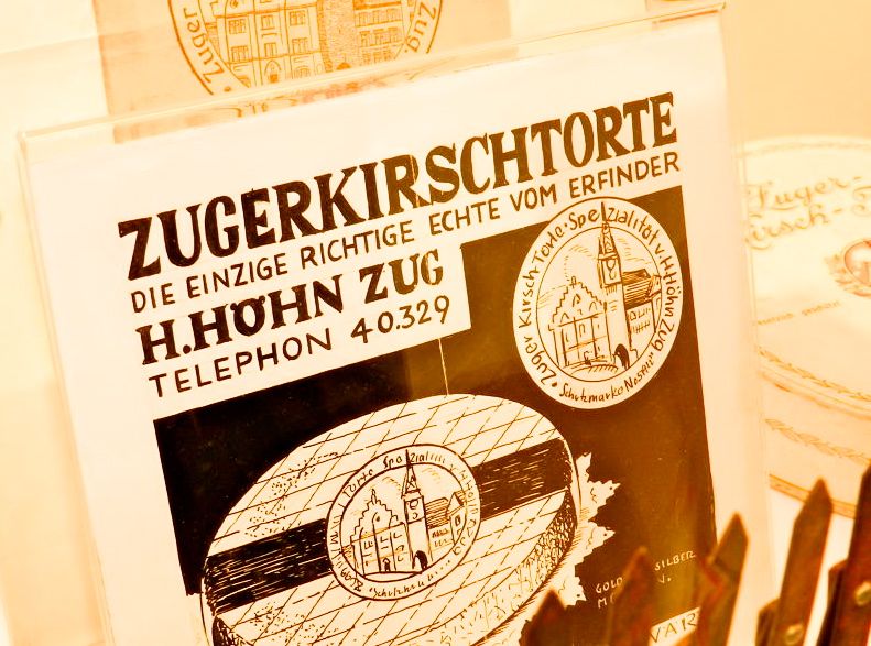Schon damals fing der «Kirschtorten-Wettstreit» in Zug an. Historische Anzeige des Tortenerfinders Heinrich Höhn, der sich so gegen Nachahmer und Schwindler wehrte.