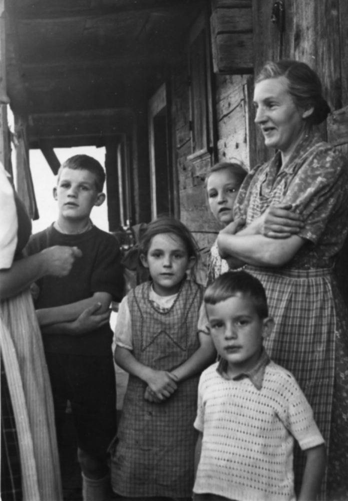 Eine Bauernfamilie aus dem Jahr 1948. (Bild: Theo Frey)