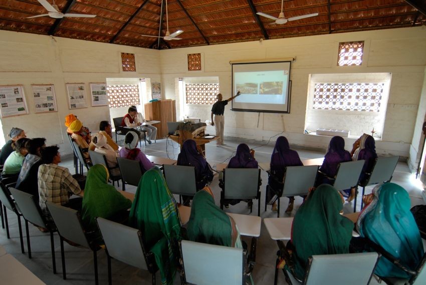 Sozialprojekte der BioRe-Stiftung in Indien: Ausbildung von Bio-Farmern