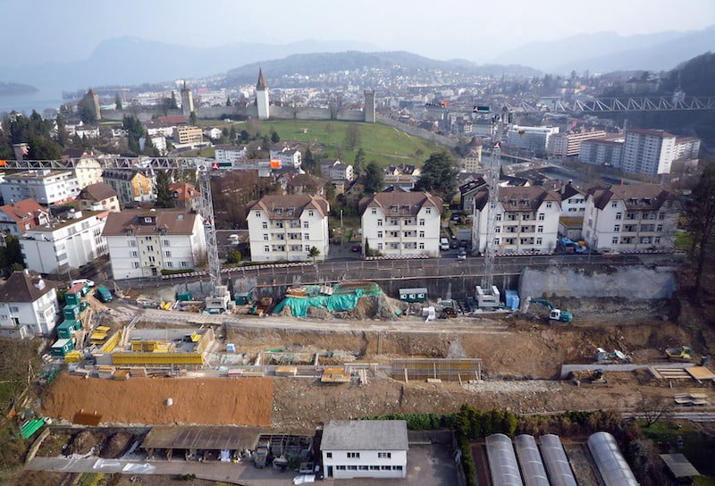 Von der Stadt bis aufs Land. Im Kanton Luzern entstehen laufend neue Wohnungen. Ein Ende ist nicht in Sicht, obschon nicht jede Wohnung sofort einen Abnehmer findet. 
