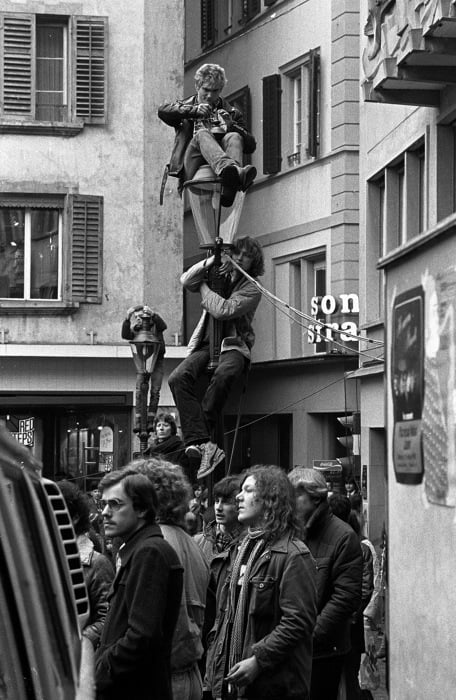 Konzert von Punkband Crazy am 7. Februar 1981 auf dem Rathausplatz Luzern