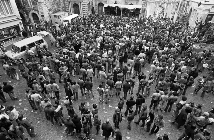 Konzert der Punkband Crazy am 7. Februar 1981 auf dem Rathausplatz Luzern