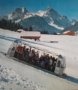 Das «Hornbergfuni» im Einsatz: Während Jahrzehnten transportierte die innovative Seilbahn Wintersportler.