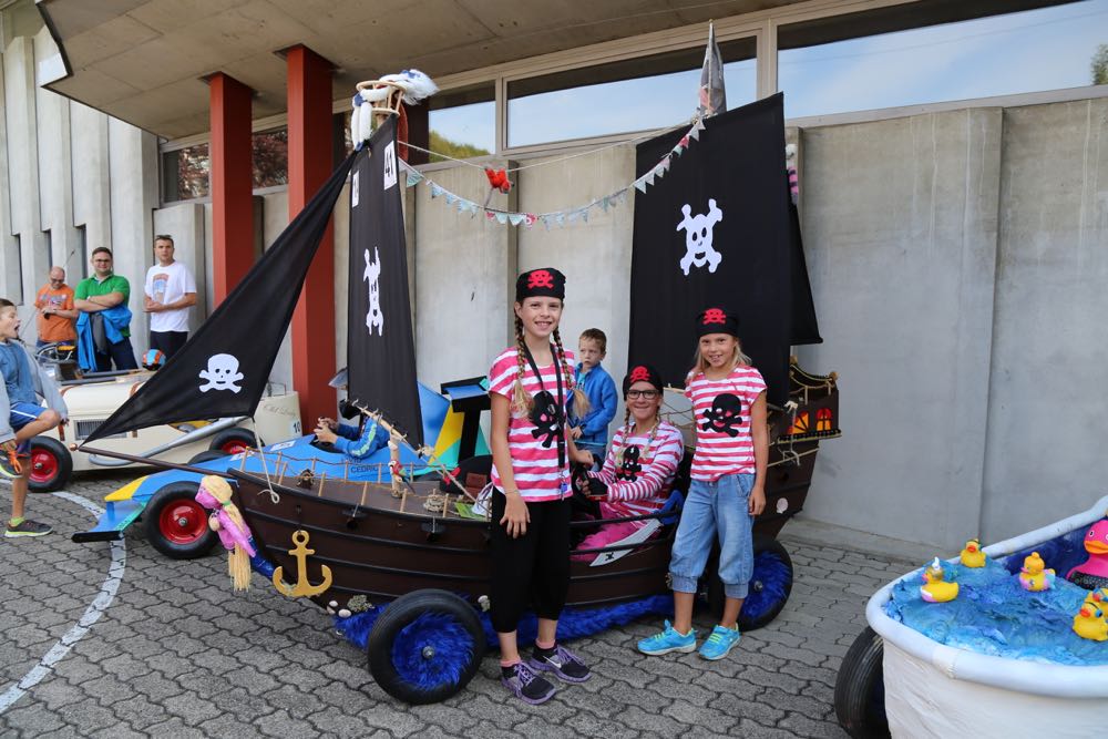 Das Piratenschiff von Nora von Arx und Sophia Aregger wurde von der Jury prämiert. (Bild: Urs Keller)