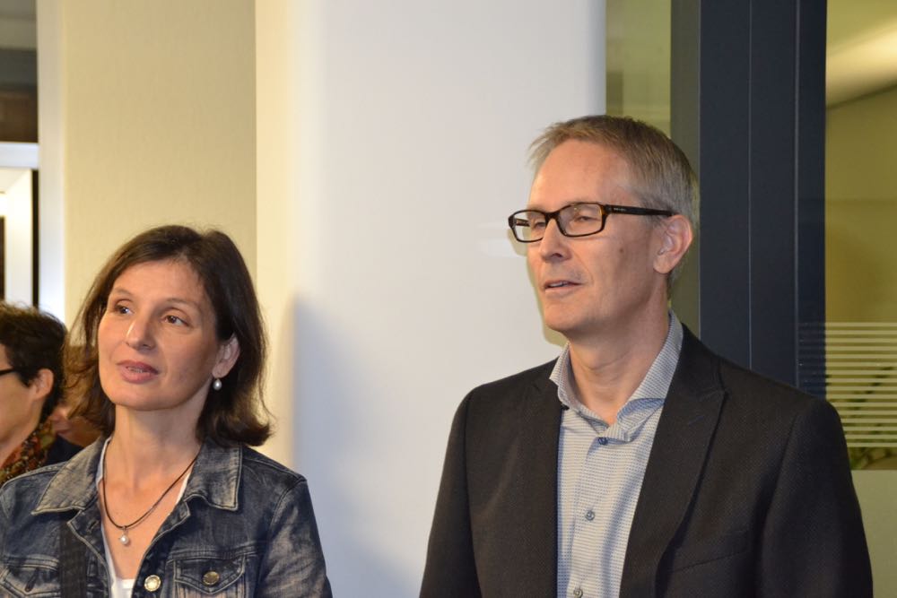 Enttäuschte Gesichter nach Bekanntgabe des Wahlresultats bei Martin Zellweger und seiner Frau Ute.