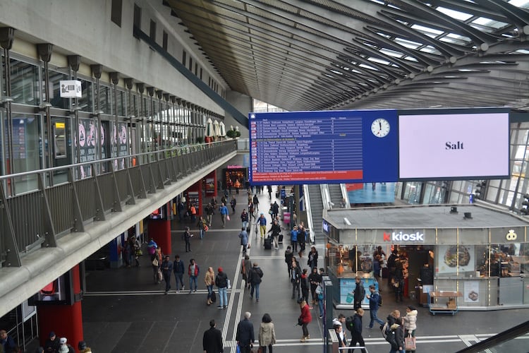 80'000 Reisende passieren täglich den Bahnhof Luzern.