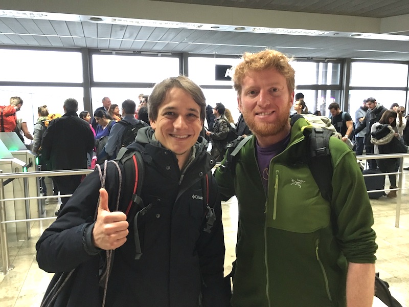 Marco Knobel und Andreas Lustenberger kurz vor dem Abflug.