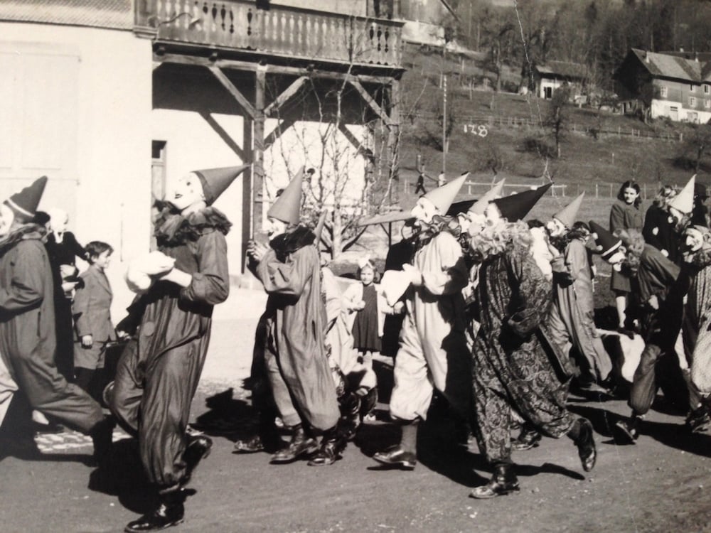 Ein kleiner Einblick in die Unterägerer Fasnacht der 1920er-Jahre.