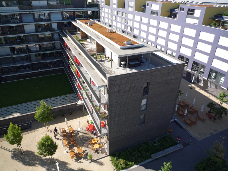 Zu wenig grün, zu viel Beton: Der Aussenraum in der Tribschenstadt soll verbessert werden.