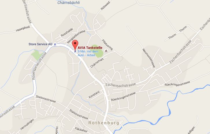 Diese Avia-Tankstelle an der Bertiswilstrasse in Rothenburg wurde am Sonntagabend überfallen. (Bild: Google Maps)