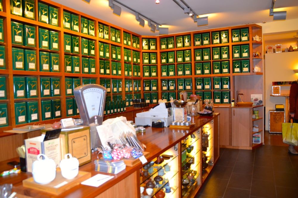 «The Queen Camellia Tea House» mit seiner vielfältigen Auswahl an Teesorten.