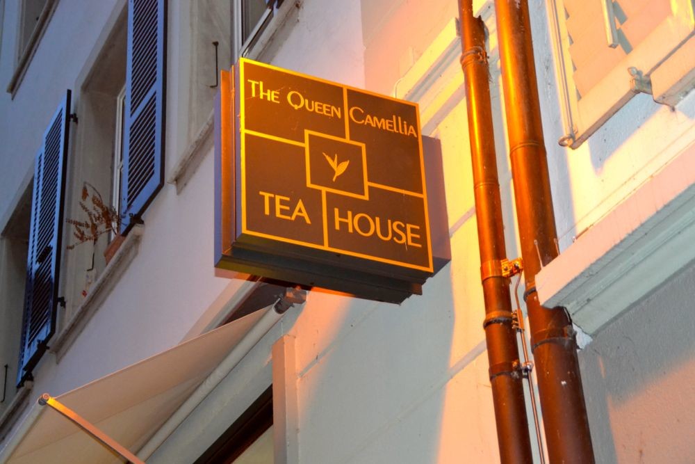 «The Queen Camellia Tea Room» in der Luzerner Altstadt.