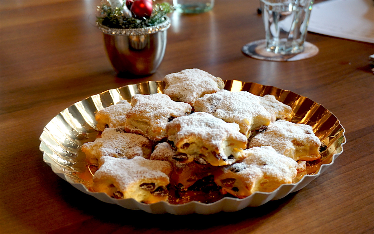 Erinnern geschmacklich wie Christstollen-Gepäck: Der neue Luzerner Weihnachtsstern, hier in der kleinen Probevariante.