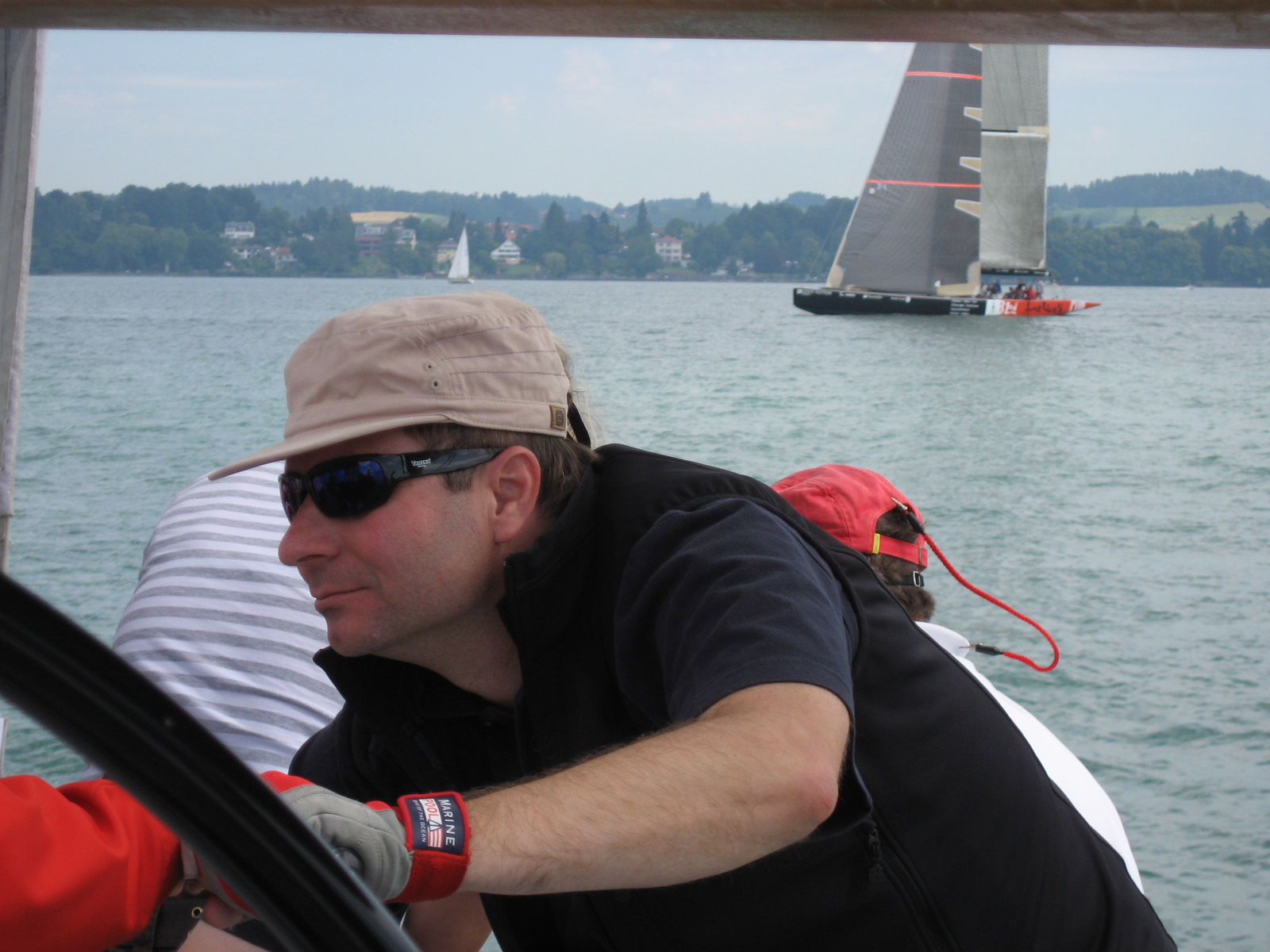 Marcel Schwerzmann beim Segeln 2009 auf dem Bodensee.