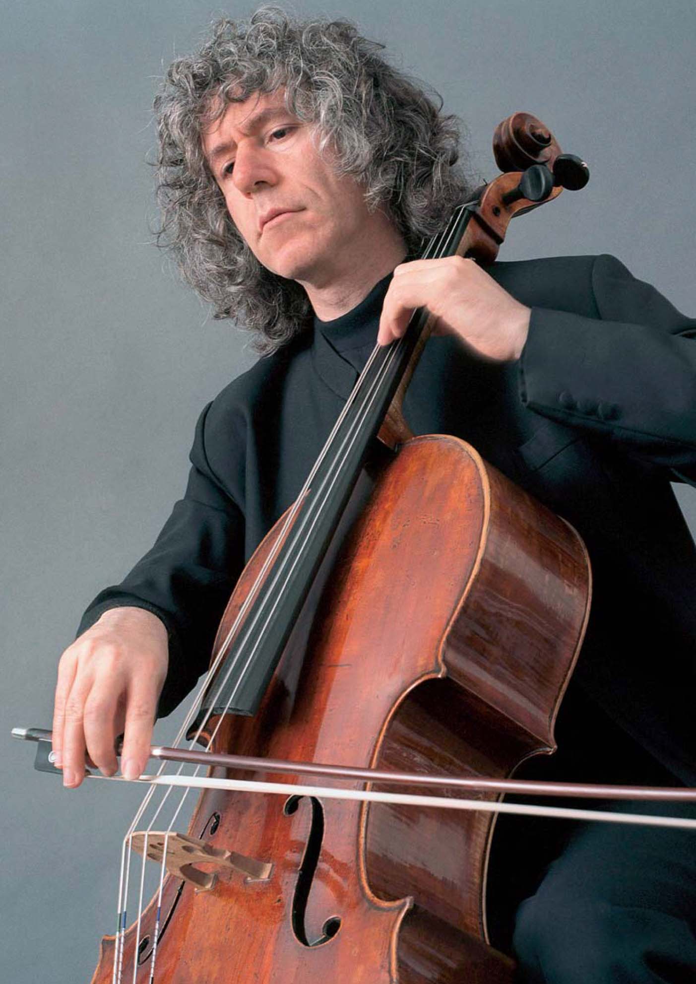 Steven Isserlis mit seinem Violoncello.