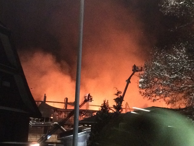 Der Brand und die Rauchsäule war weit herum in der Zentralschweiz zu sehen.