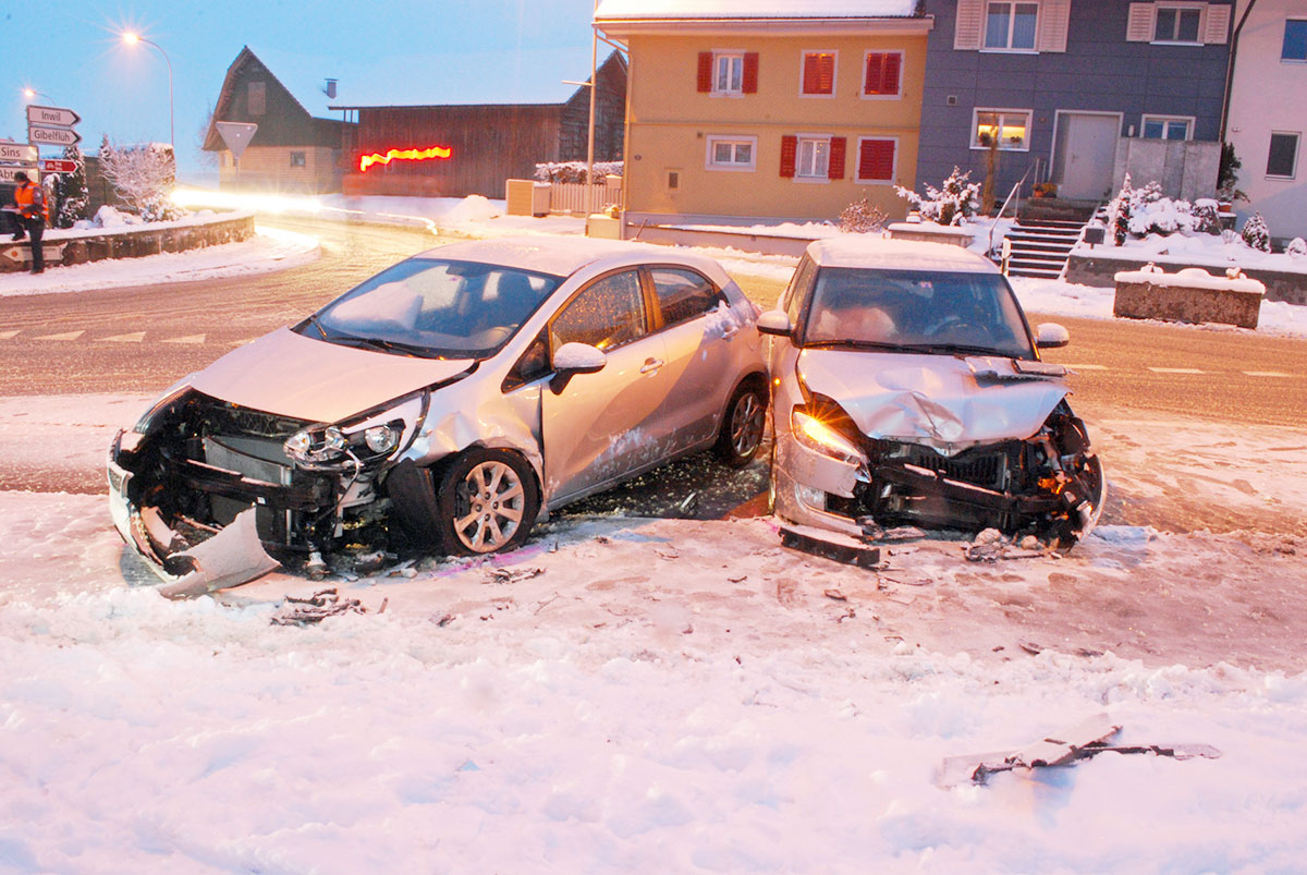 Heftiger Unfall in Ballwil, aber ohne Verletzte.