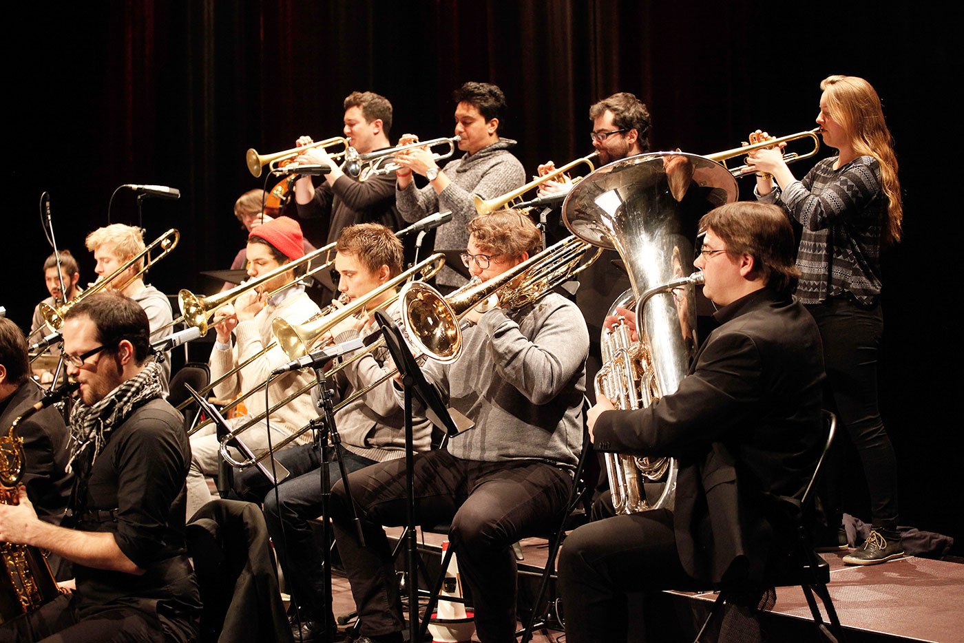 Die Big Band der Hochschule Luzern an einem Auftritt 2016.