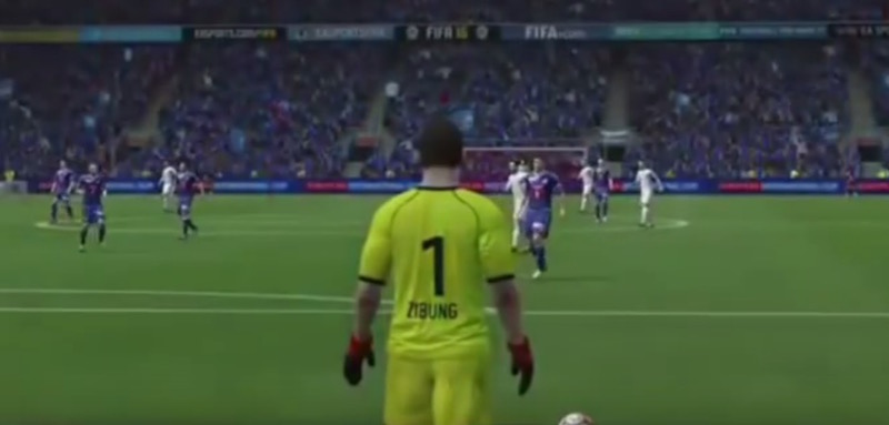 David Zibung führt in «Fifa 17» einen Abstoss aus.