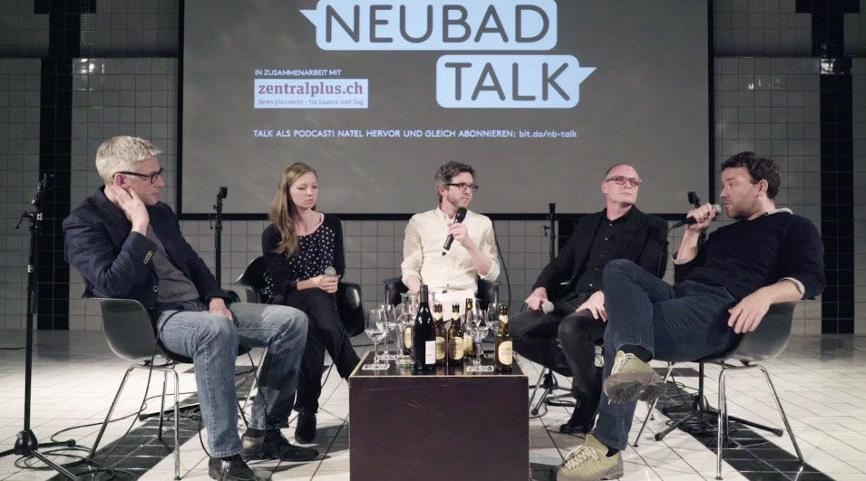 Die Talkrunde von links: CVP-Grossstadtrat Roger Sonderegger, Verkehrsplanerin Stefanie Ledergerber, Moderator Jonas Wydler, Quartiervereins-Präsident Markus Schulthess und GLP-Grossstadtrat Jules Gut.