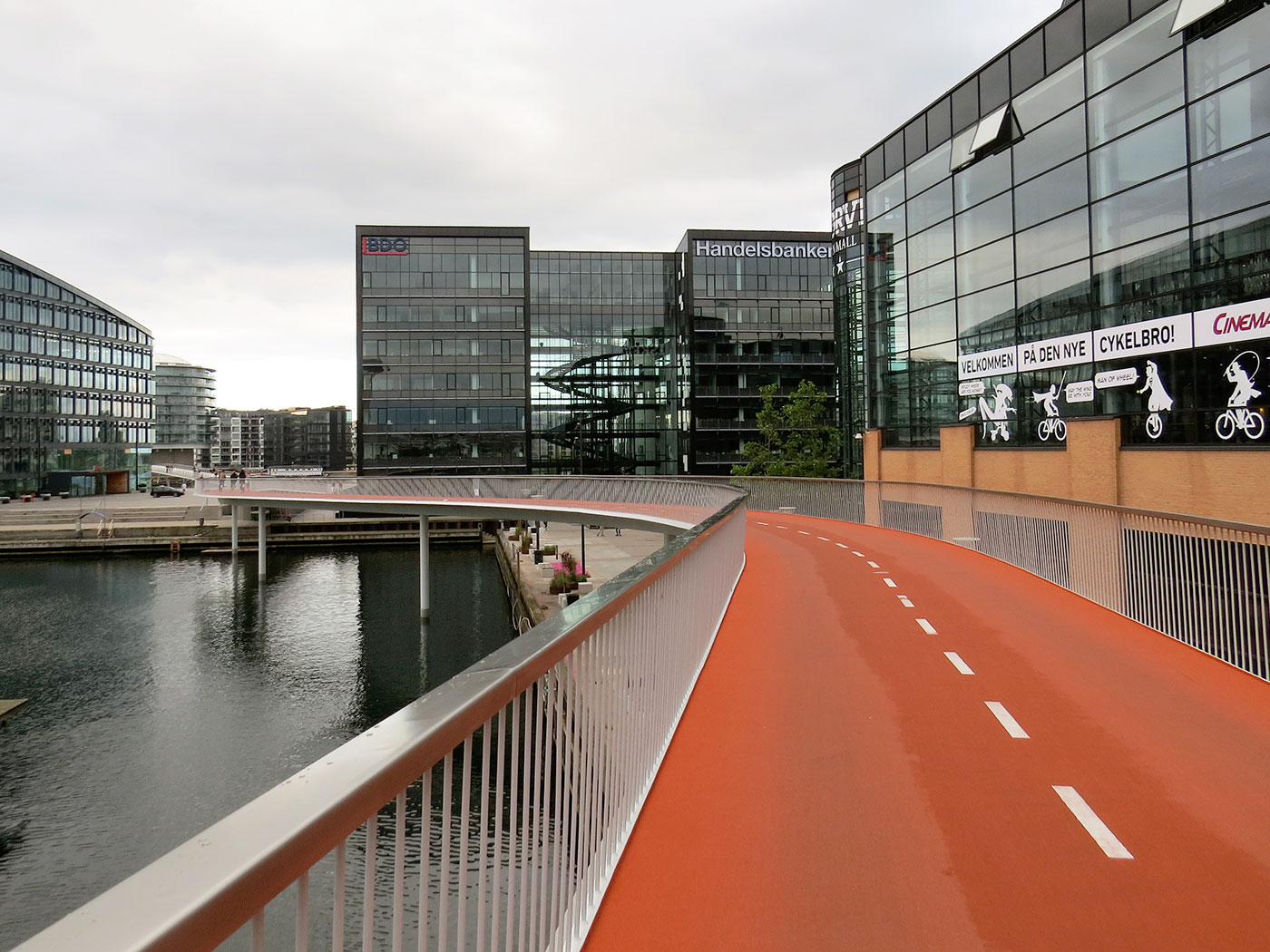 Andere sind schon weiter: Velobrücke in Kopenhagen – in Luzern erst eine vage Idee.