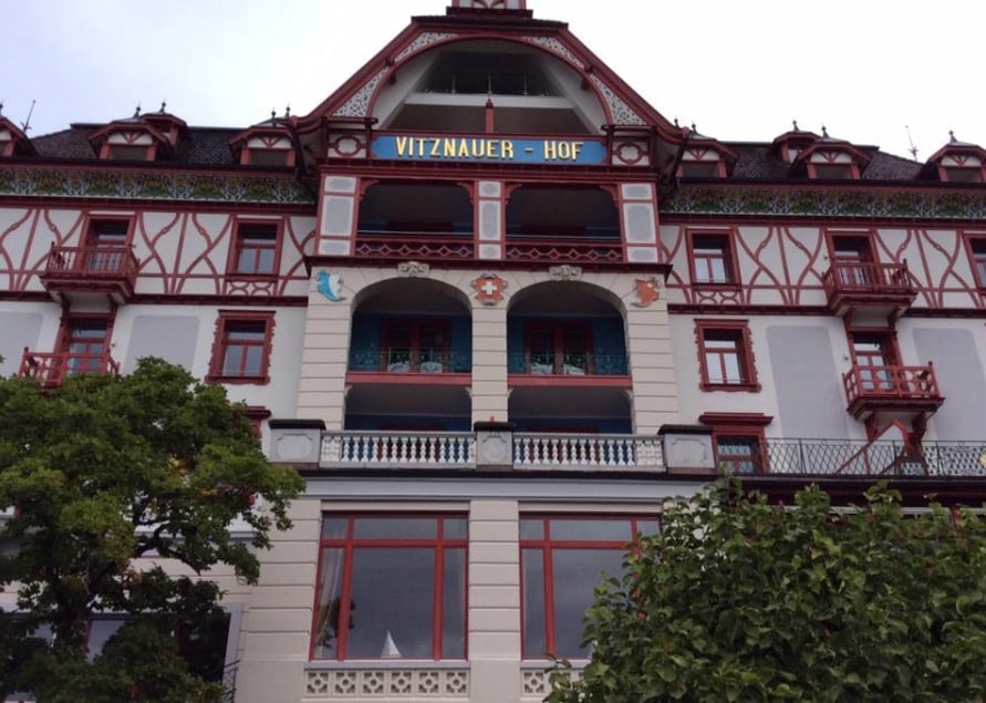 Das Hotel Vitznauerhof am Vierwaldstättersee.