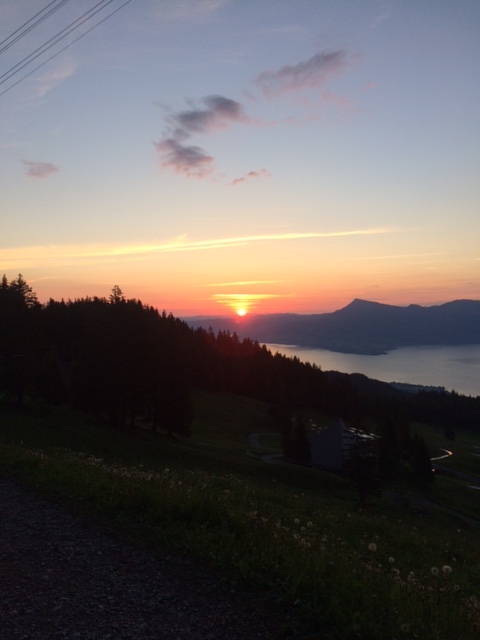 Der Sonnenaufgang fand (für einige Mitarbeiter von zentralplus) viel zu früh statt.