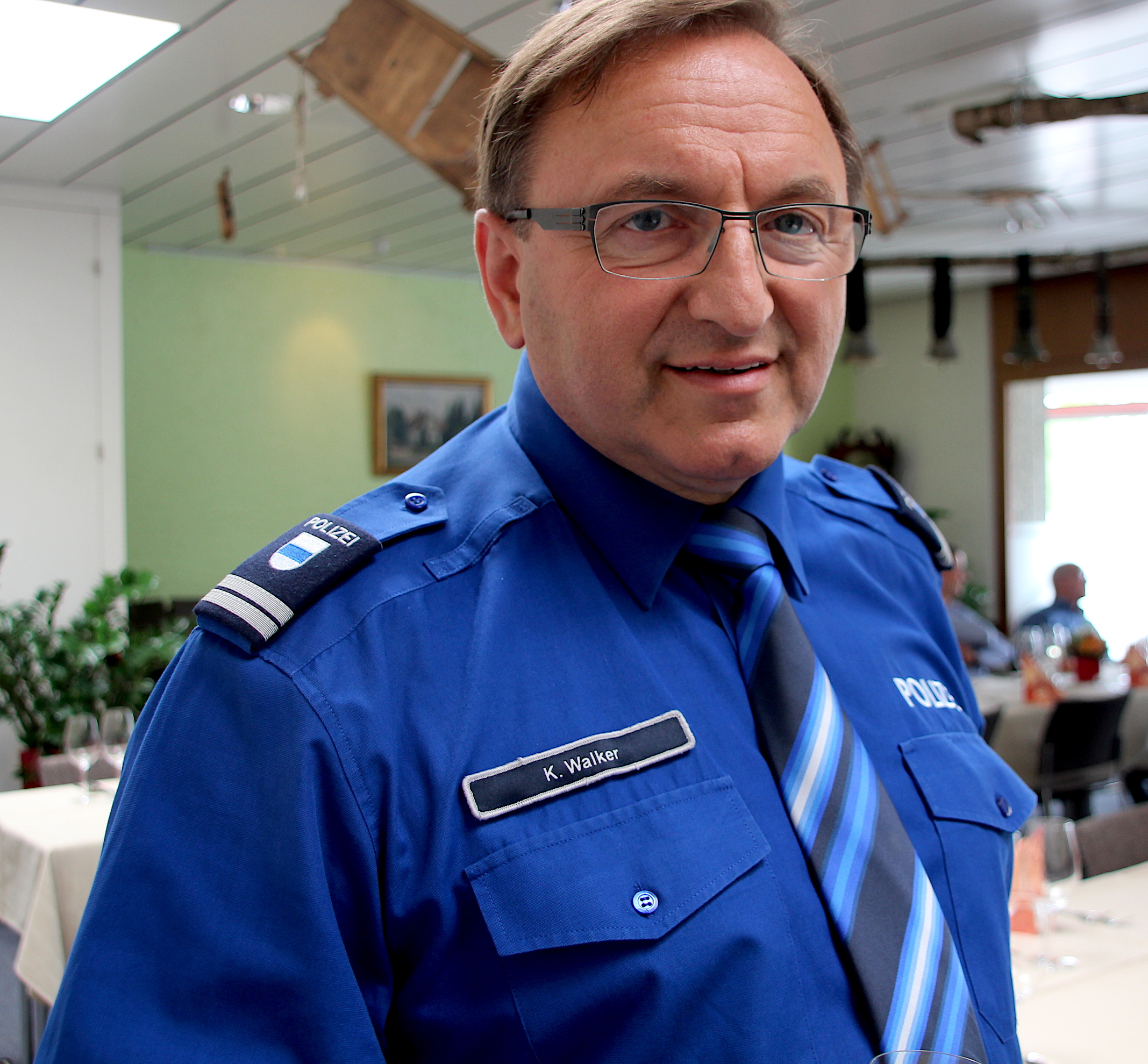 Polizeikommandant Karl Walker von der Zuger Polizei: «Nicht wegschauen, aber auch nicht den Helden spielen.»