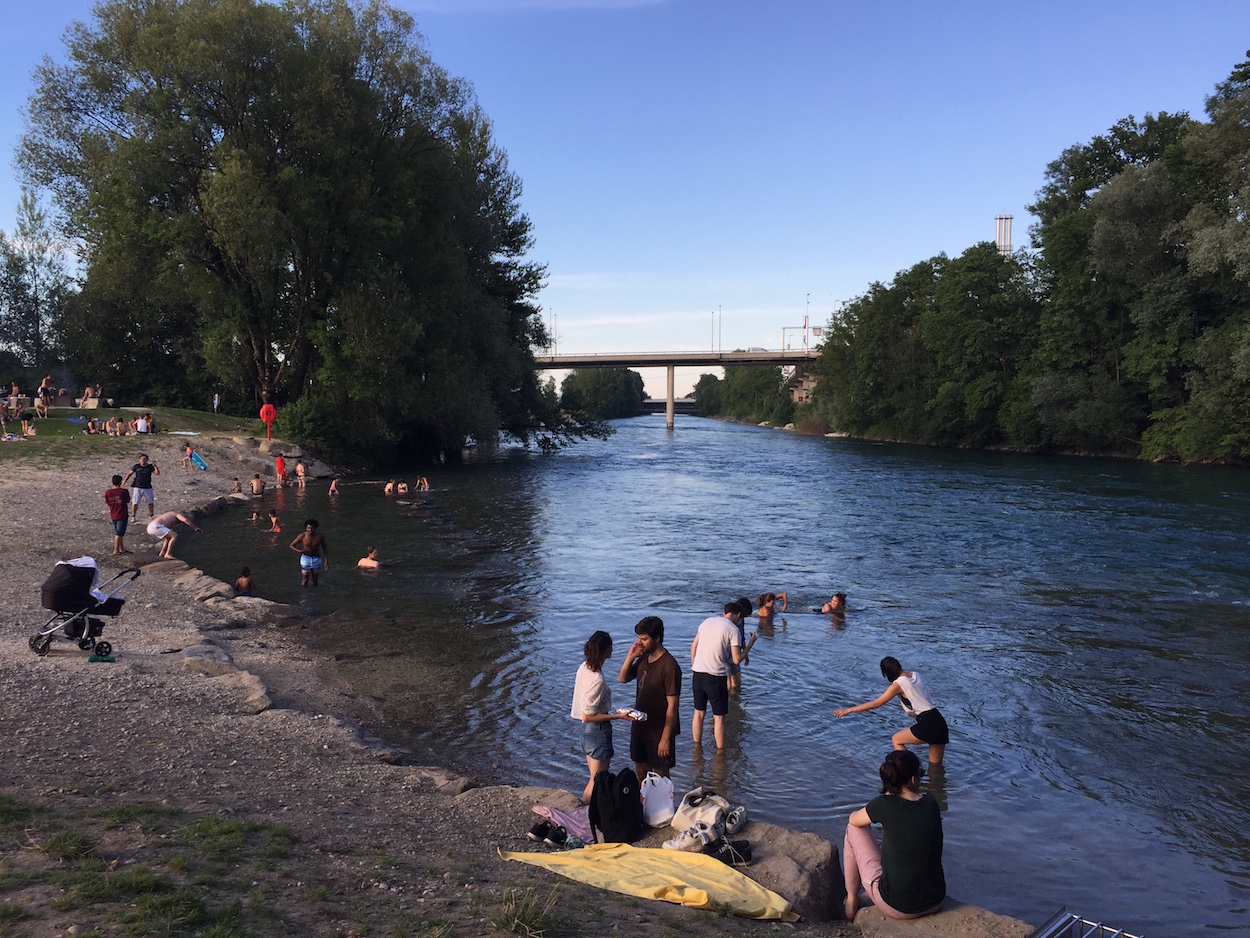 Das Ufer beim Reusszopf: Aussteigen nur für Trittsichere mit Stehvermögen.