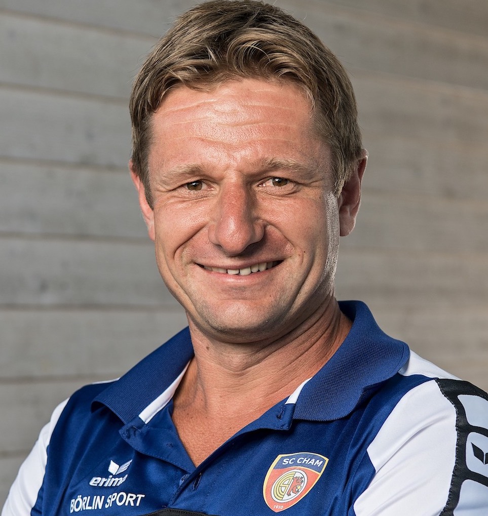 Schon in der dritten Saison coacht Jörg Portmann den SC Cham erfolgreich in der Promotion League – der dritthöchsten Liga in der Schweiz.