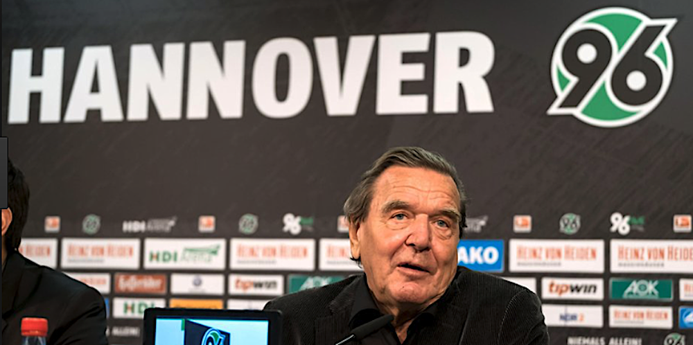 Ex-Bundeskanzler Gerhard Schröder ist Aufsichtsratschef bei Hannover 96.