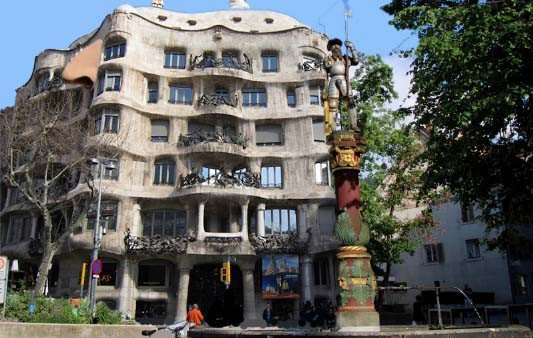 Statt Haus Zentrum haben wir Gaudi an den Zuger Hirschenplatz gepflanzt.