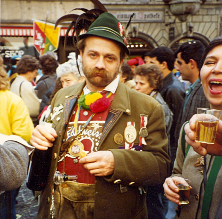 In Feierlaune: Frasi Müller an der Luzerner Fasnacht.