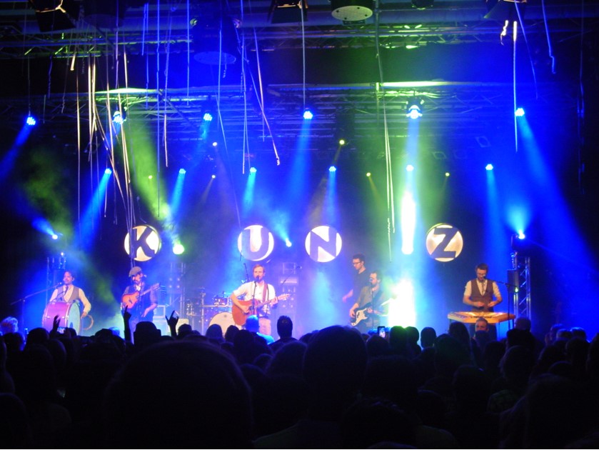 Die Kunz-Band in der ausverkauften Chollerhalle.