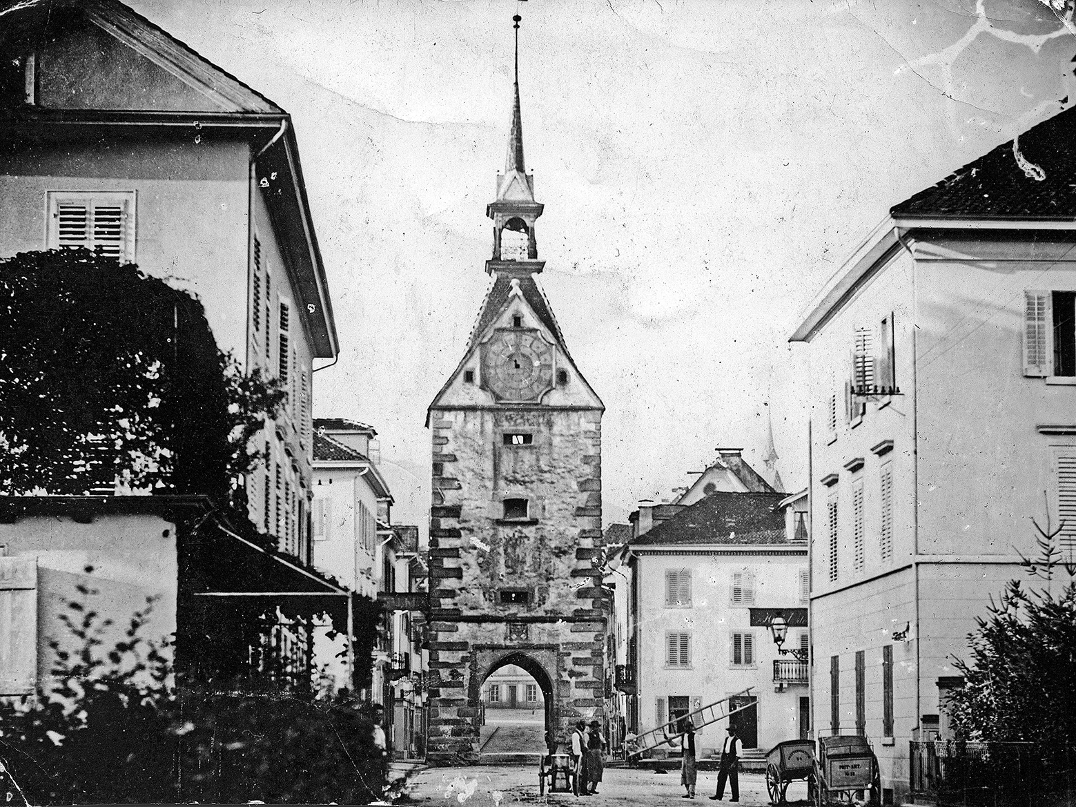 Ein Zug aus vergangener Zeit: Der Postplatz in Zug sah 1873 noch etwas anders aus.