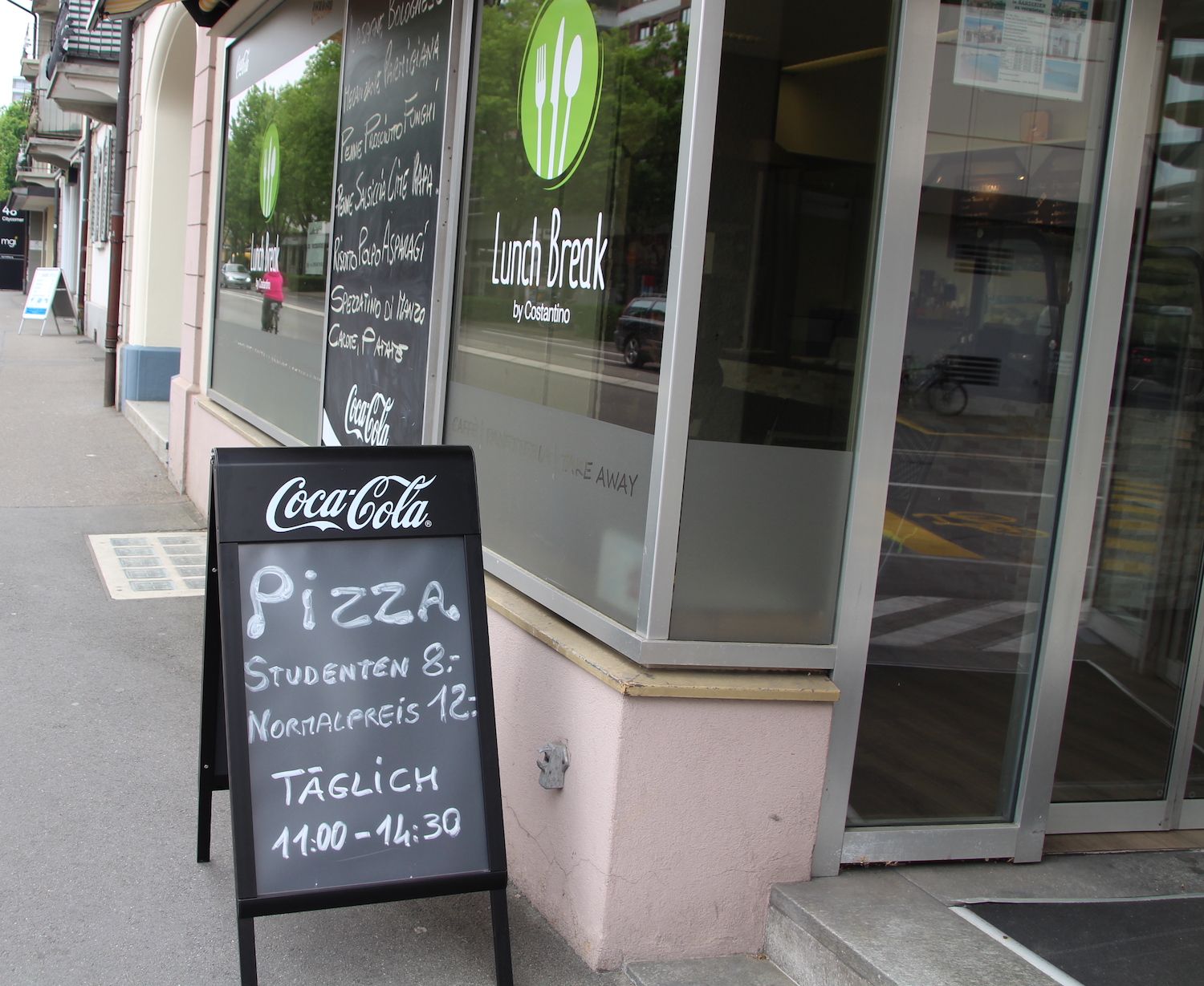 Studenten kommen im «lunch Break by Costantino» auf ihre Kosten.