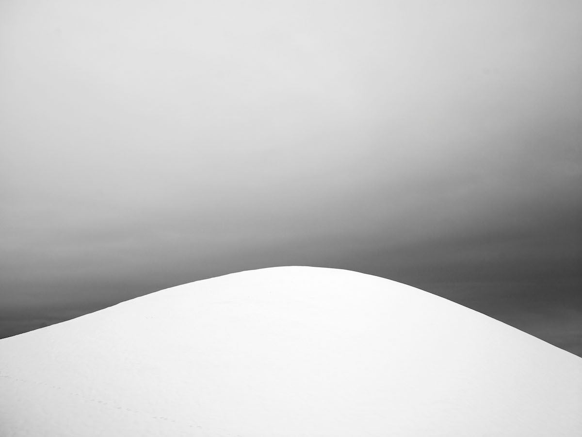 Für einmal nicht der Mont Blanc, dafür sehr poetisch: Eine Schneekuppe in Schindellegi.