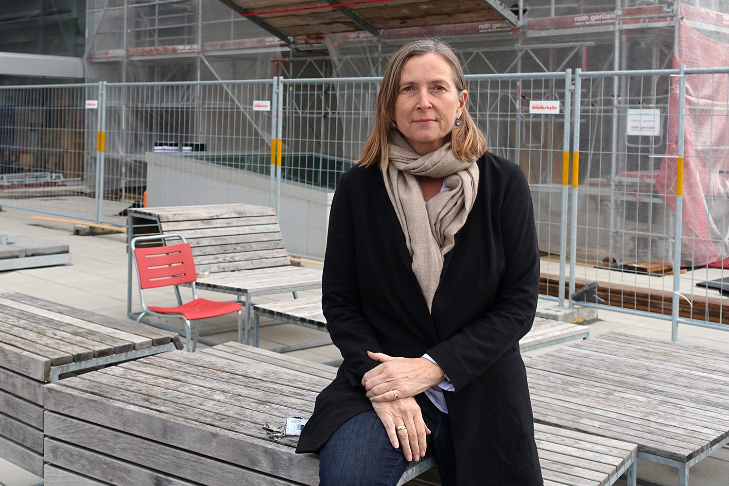 «Eine gigantische Baustelle»: Gabriela Christen auf der Terrasse der Hochschule.