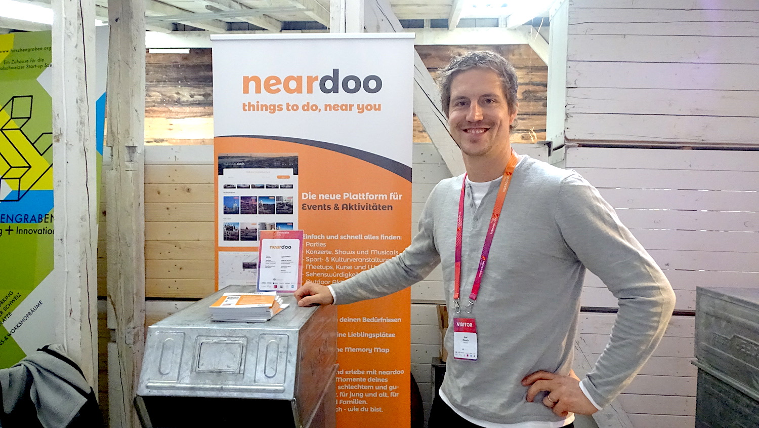 Joel Mauch stand als einer der Jungunternehmer auf der Bühne und präsentierte seine Website «neardoo».