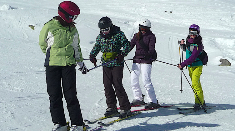 <p>Zwischen 10 und 20 Prozent aller Zuger Schüler nehmen an Skilagern teil.</p>