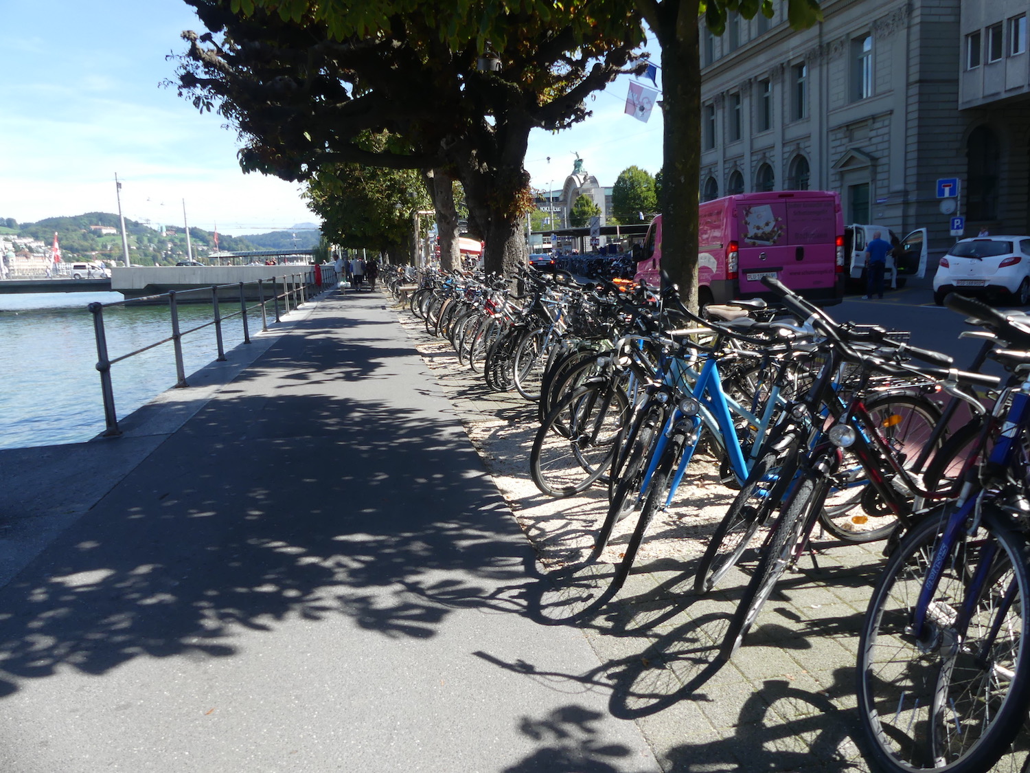 Velo Fahrrad Bahhof Luzern Bahnhofstrasse Chaos Parkplatz