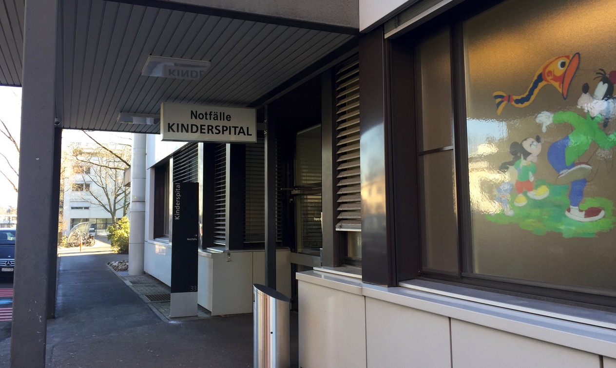Die Kinderklinik befindet sich vis à vis des Hauptgebäudes des Luzerner Kantonsspital.