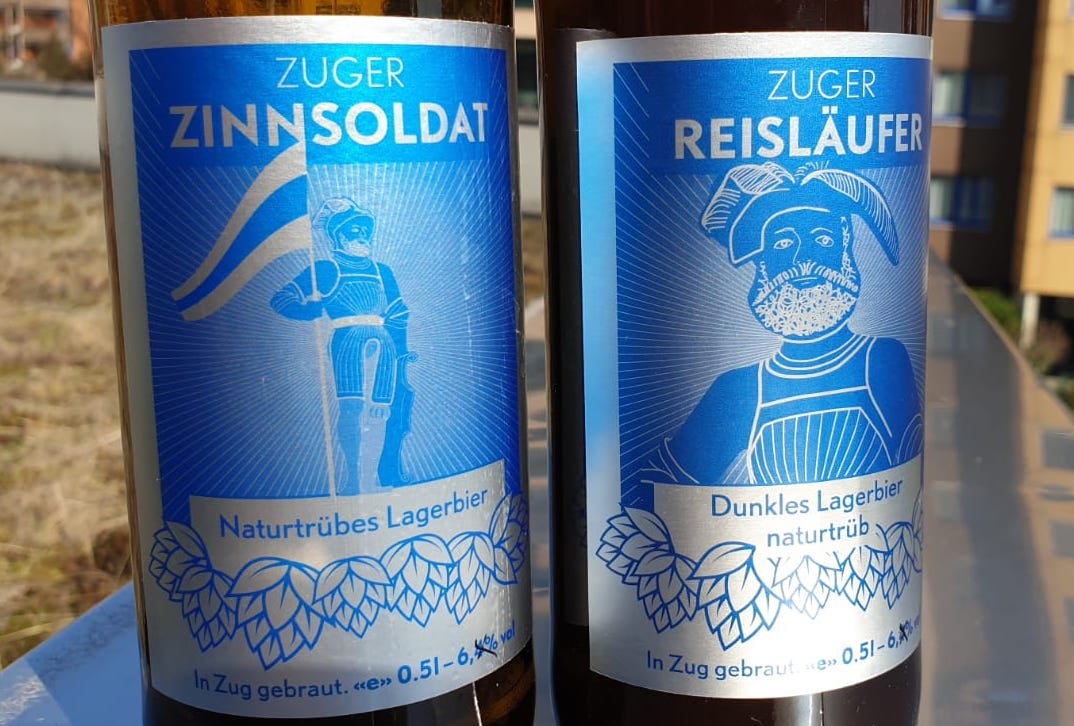 Eines der neueren Erzeugnisse auf dem Zuger Craft-Biermarkt: Dunkles Lager und helles Weizenbier der Zuger Braufreunde.