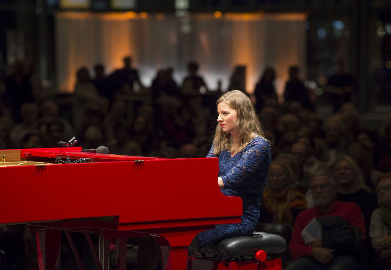 Die Eröffnung der Piano Off-Stage mit der Wiener Pianistin Julia Siedl im KKL Luzern.
