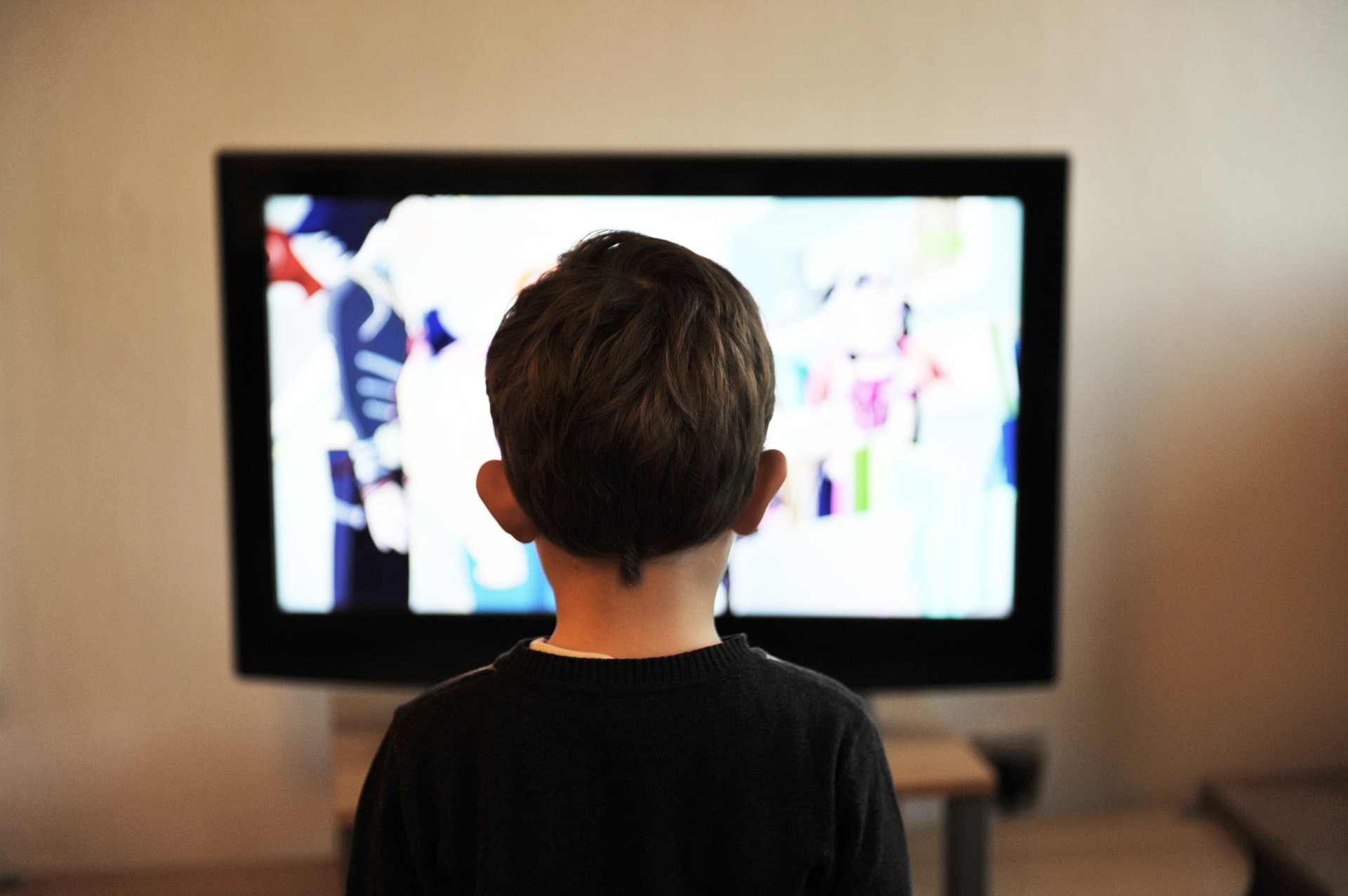 Was gegen ein TV-Verbot für Kinder spricht
