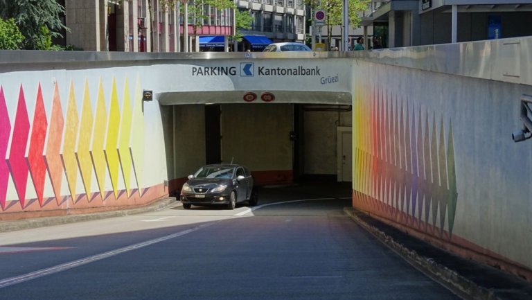 Parkhaus Luzerner Kantonalbank