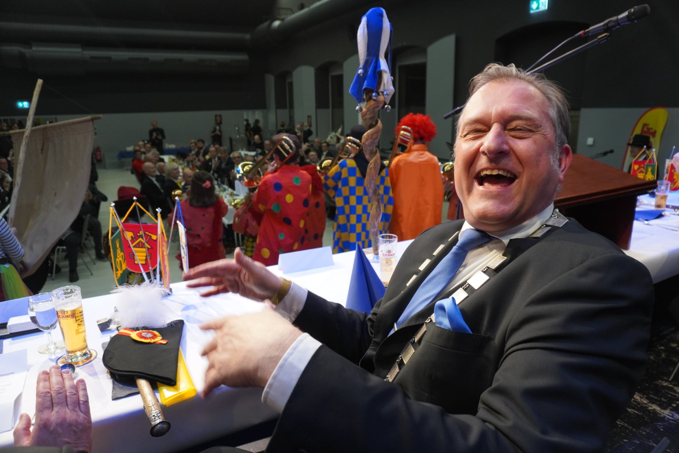 Ein fröhlicher LFK Präsident Dani Abächerli am Schalander-Empfang 2022 im Schappe Kulturquadrat