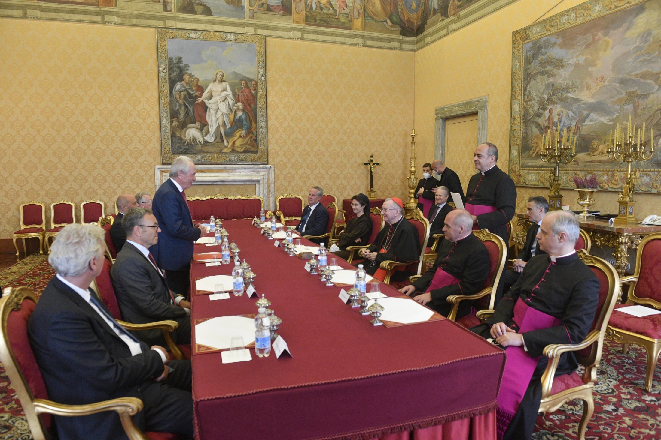 Am Mittwoch haben Vertreter des Heiligen Stuhls und der Stiftung die Zusammenarbeitsvereinbarung unterzeichnet.