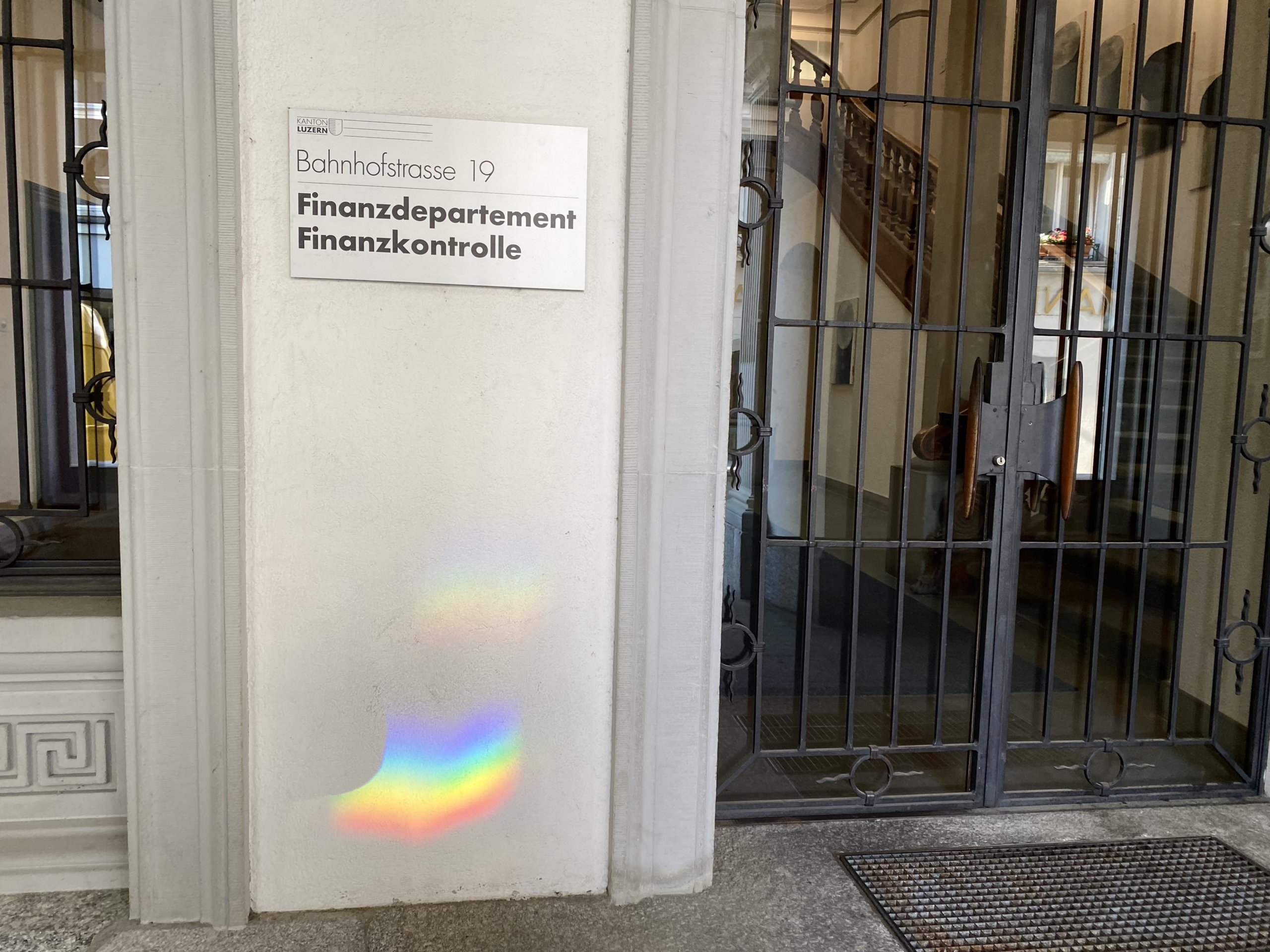 LGBTQ: Luzerner Regierung bekennt unfreiwillig Farbe